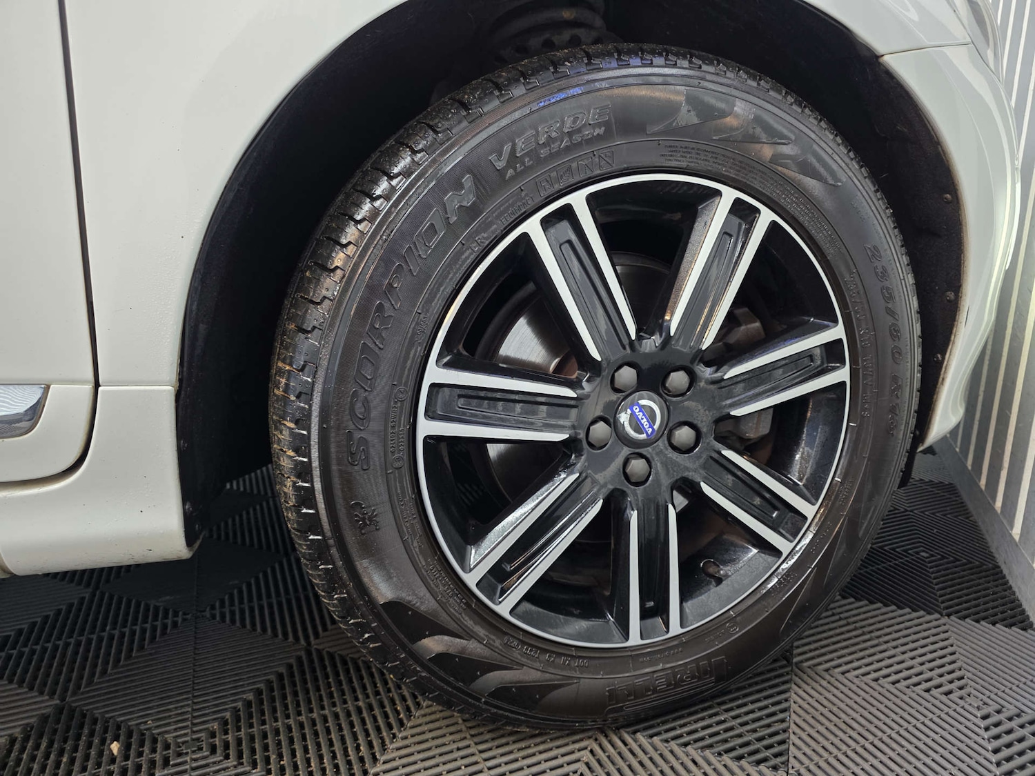 Used Volvo XC60 2015 for sale - 76829767: Photo 46