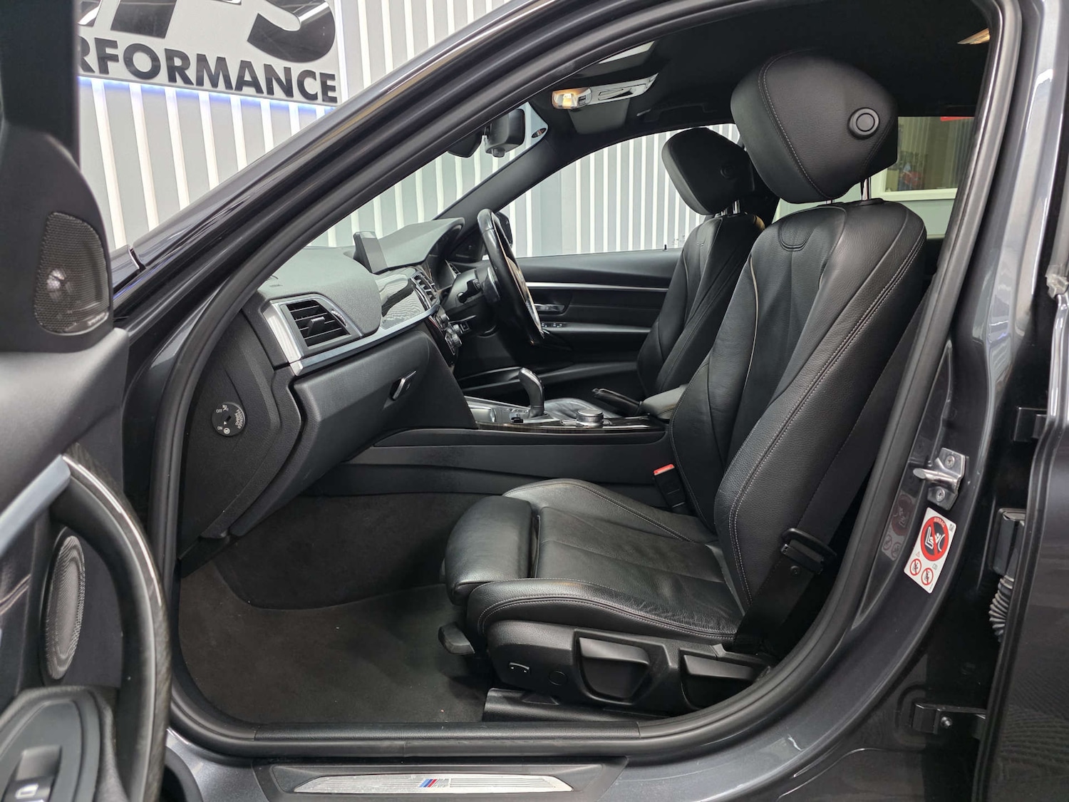 Used BMW 3 Series 2017 for sale - 78186887: Photo 39