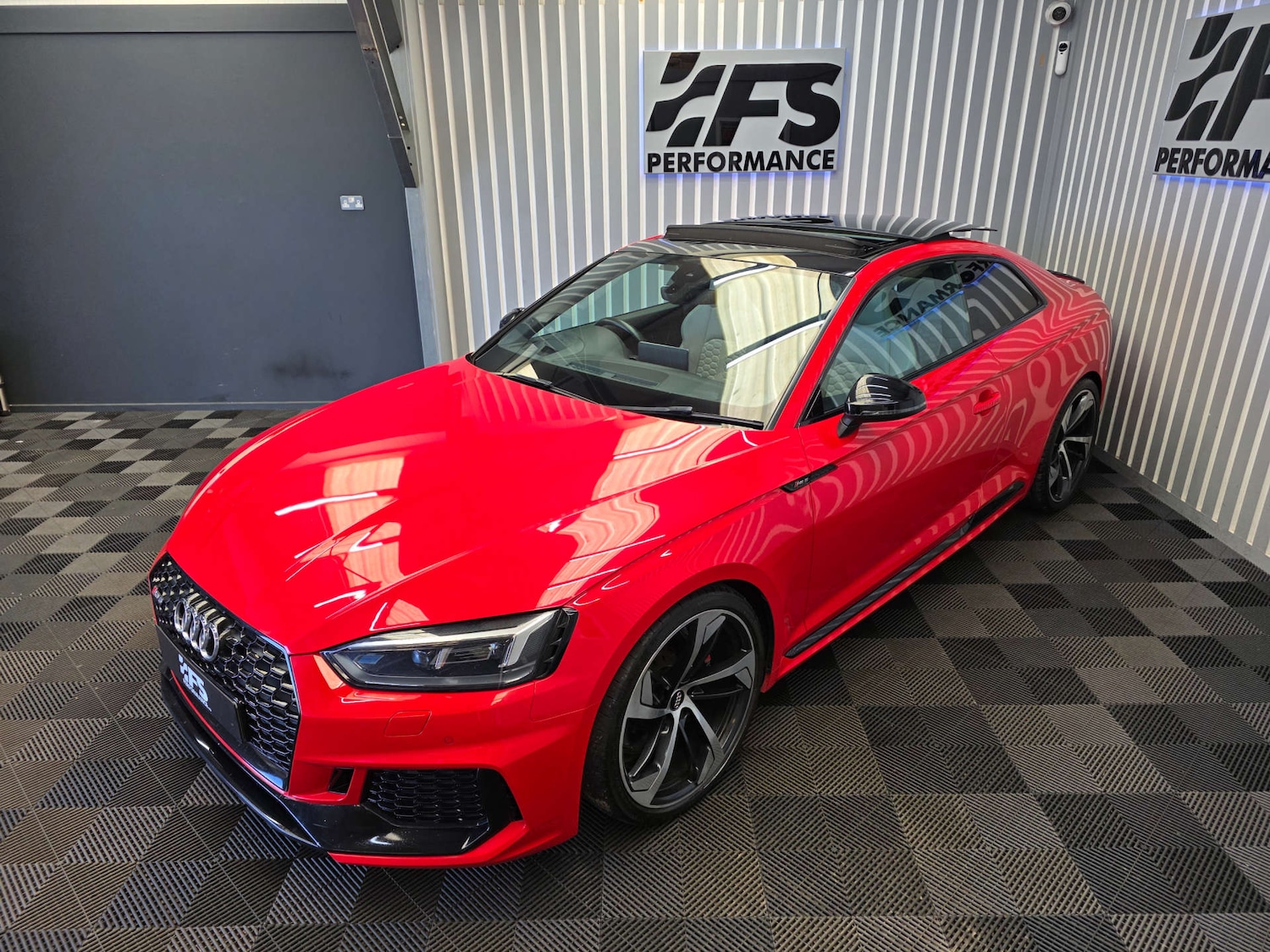 Used Audi RS5 2017 for sale - 77926995: Photo 16