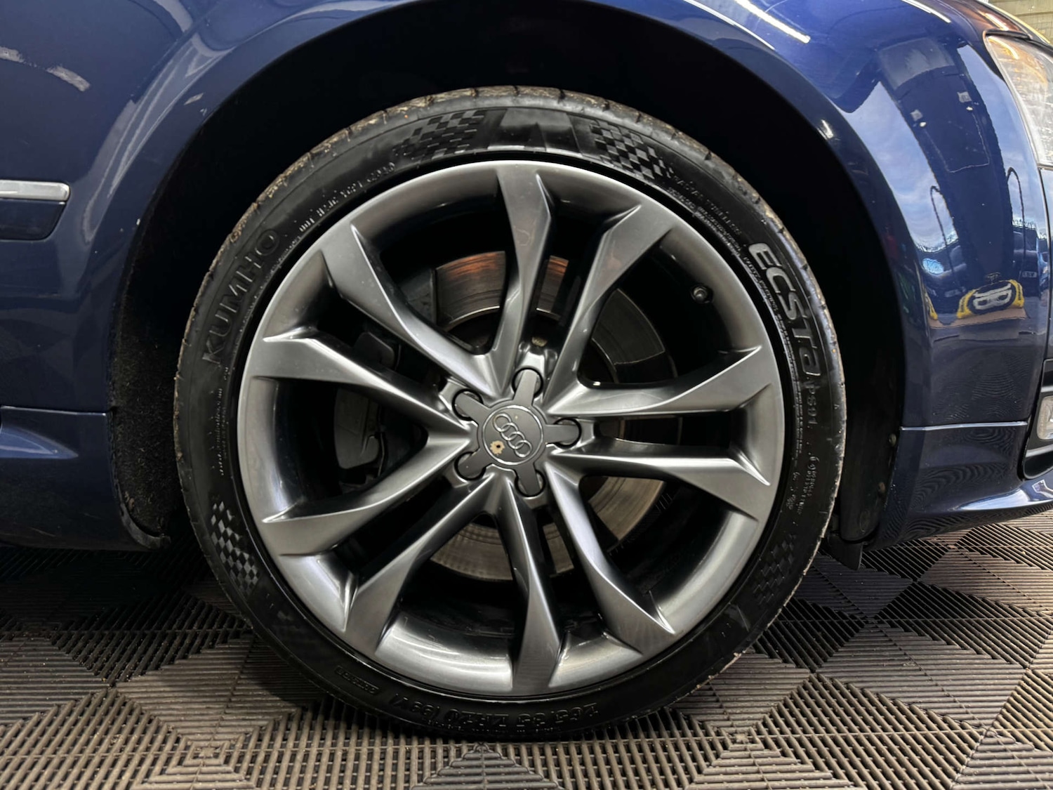 Used Audi S8 2009 for sale - 77704376: Photo 12