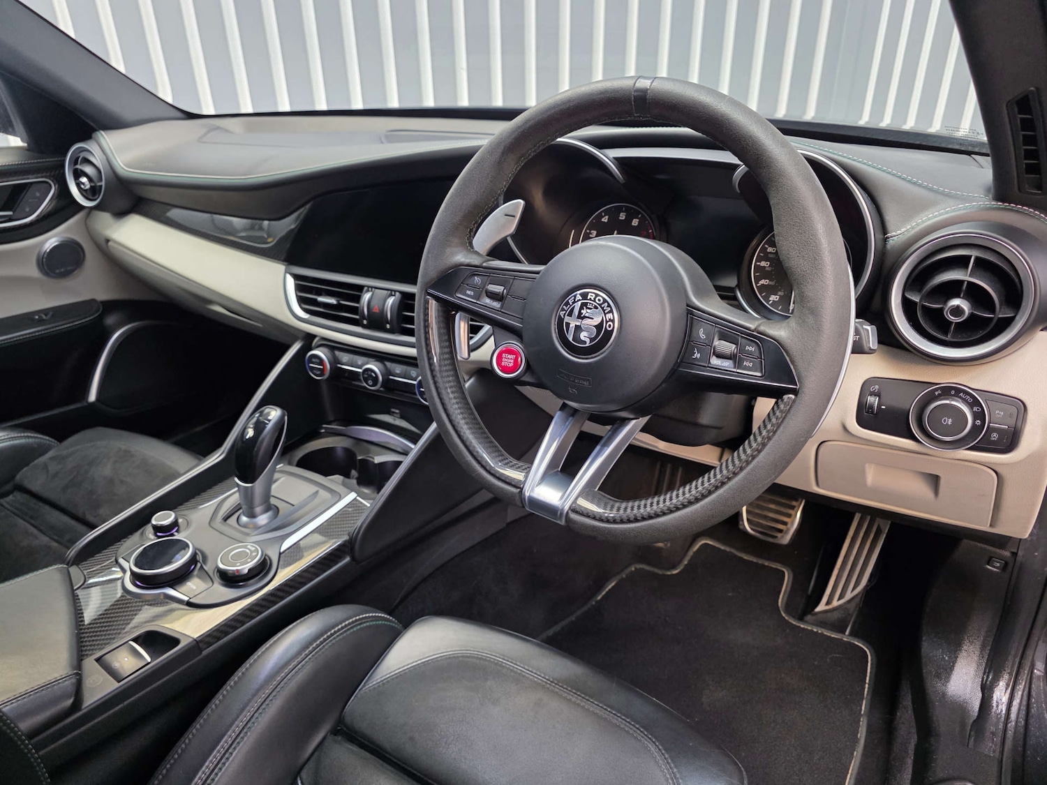 Used Alfa Romeo Giulia 2017 for sale - 77990003: Photo 42