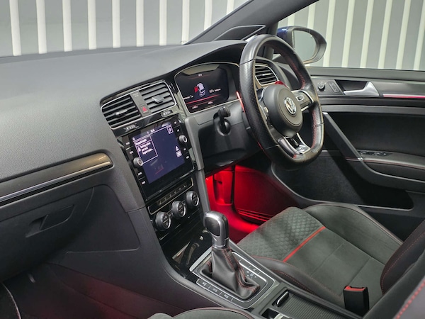 Used Volkswagen Golf 2018 for sale - 76082860: Photo 8