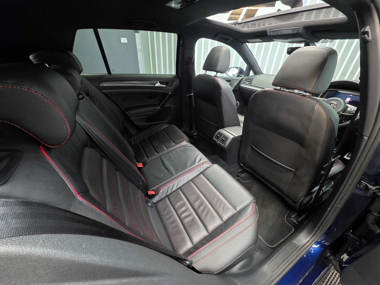 Used Volkswagen Golf 2017 for sale - 77681268: Photo 17