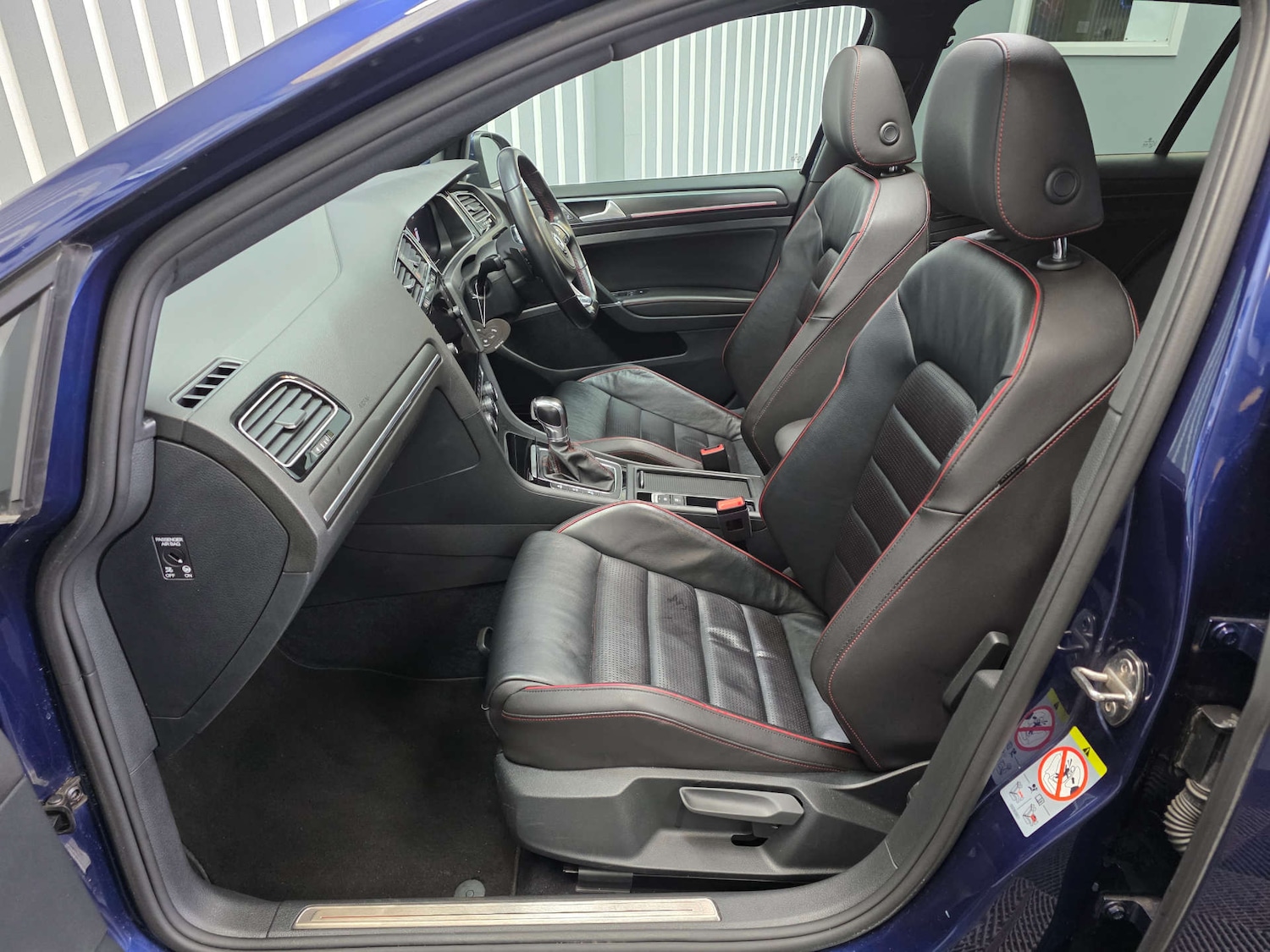 Used Volkswagen Golf 2017 for sale - 77681268: Photo 20