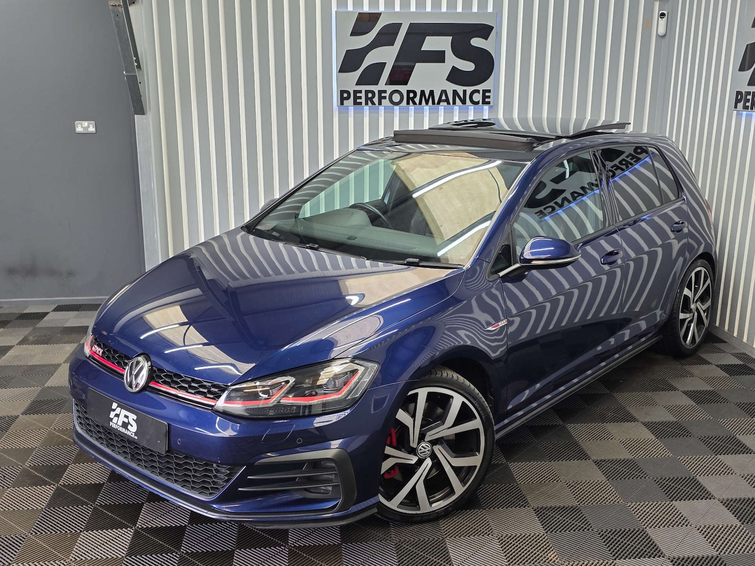Used Volkswagen Golf 2017 for sale - 77681268: Photo 41