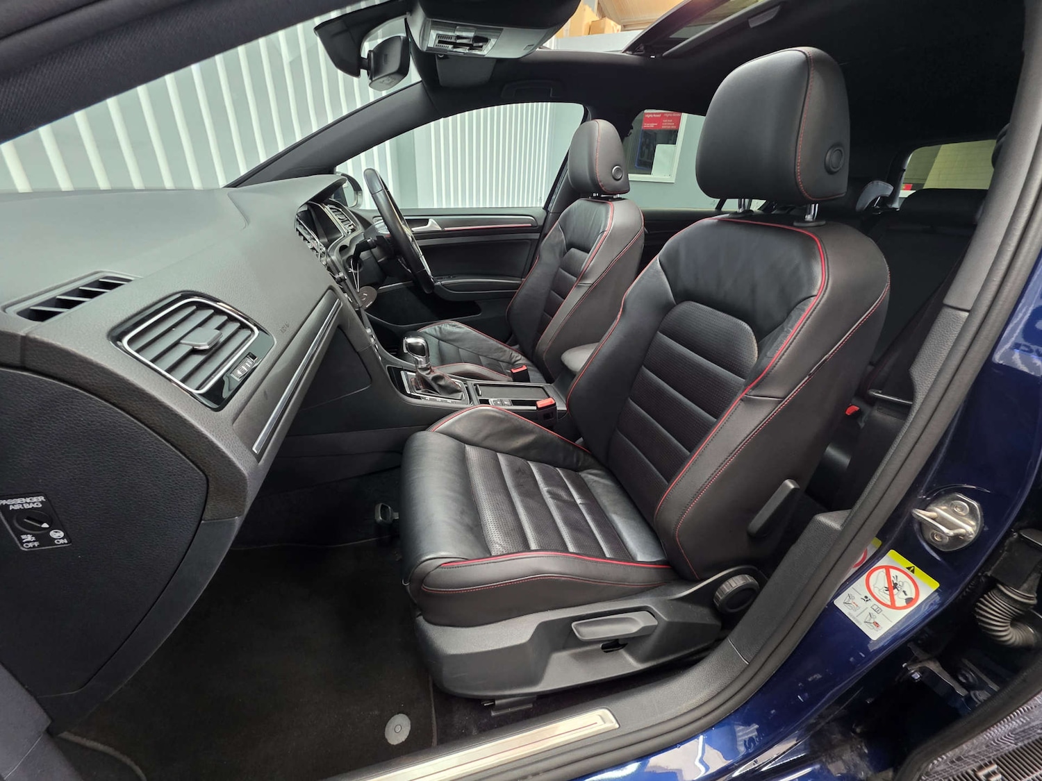 Used Volkswagen Golf 2017 for sale - 77681268: Photo 9