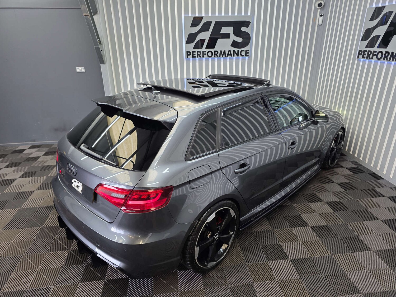 Used Audi RS3 2015 for sale - 77905906: Photo 19