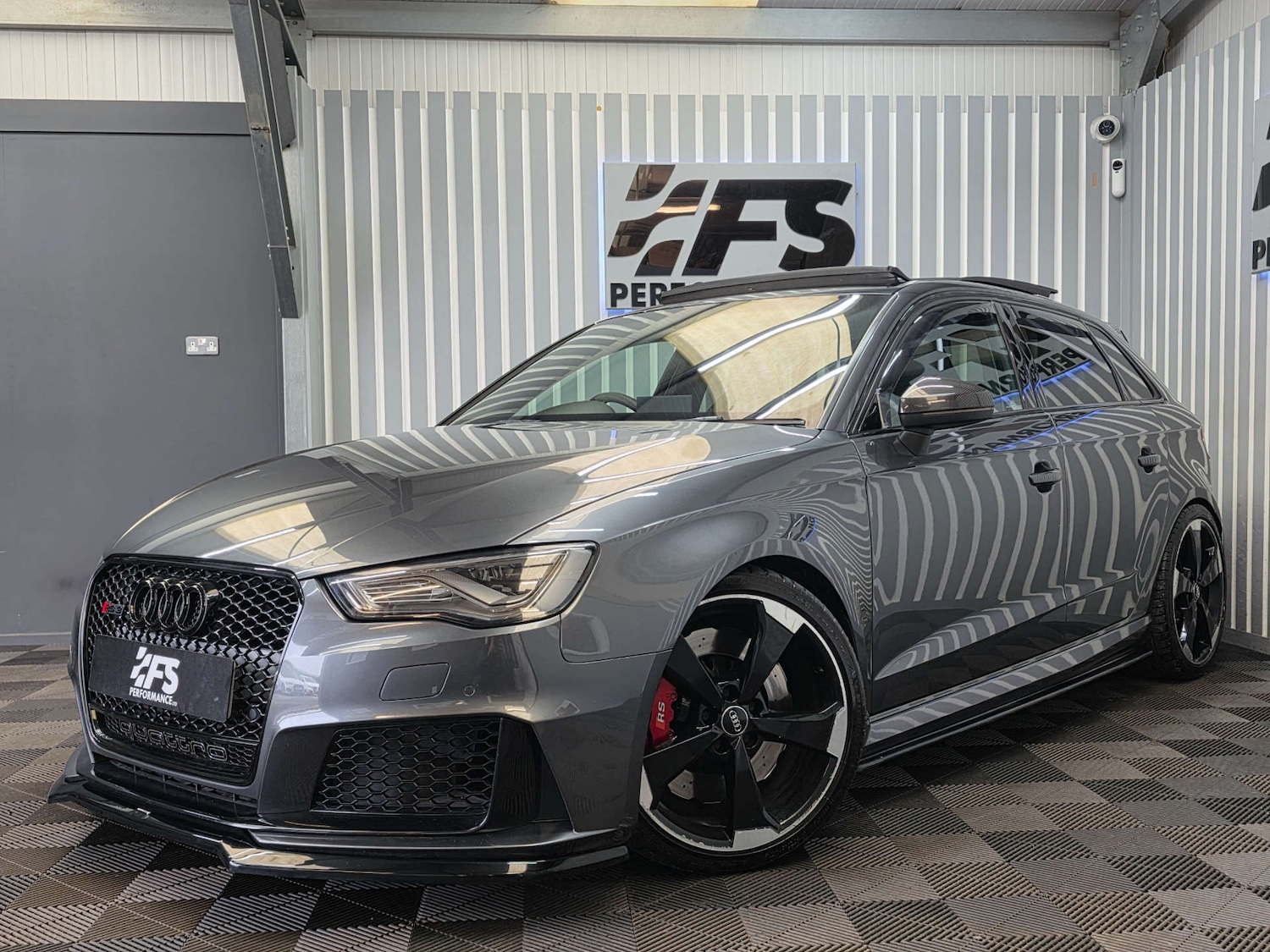 Used Audi RS3 2015 for sale - 77905906: Photo 3
