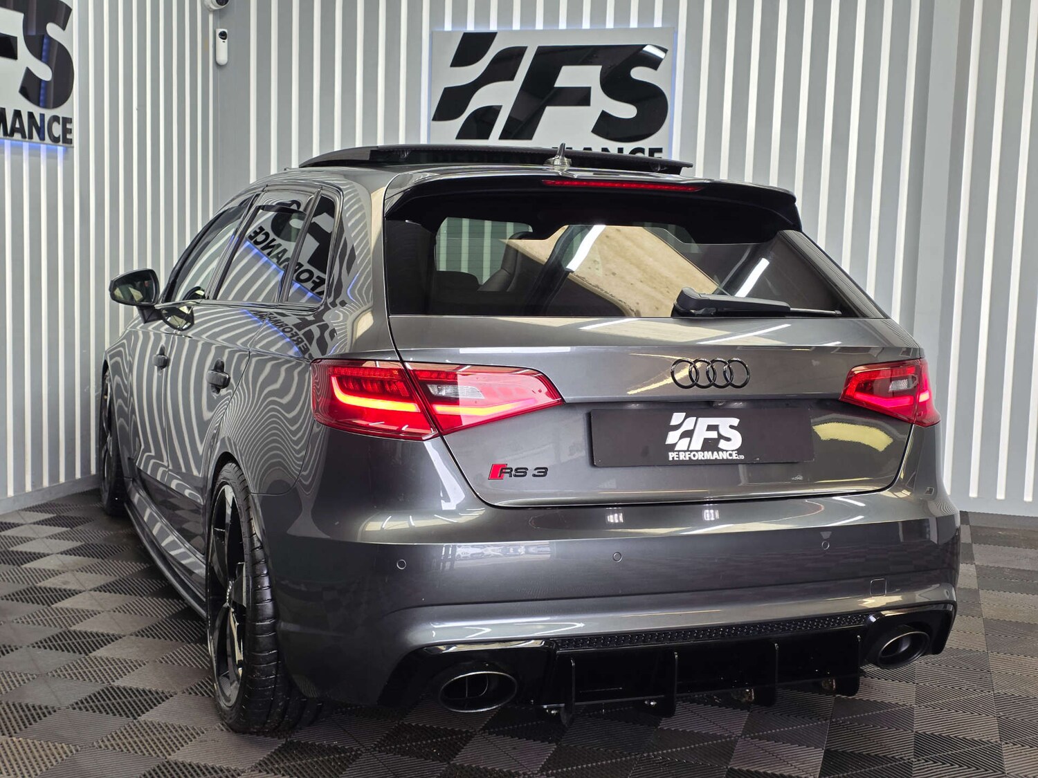 Used Audi RS3 2015 for sale - 77905906: Photo 31