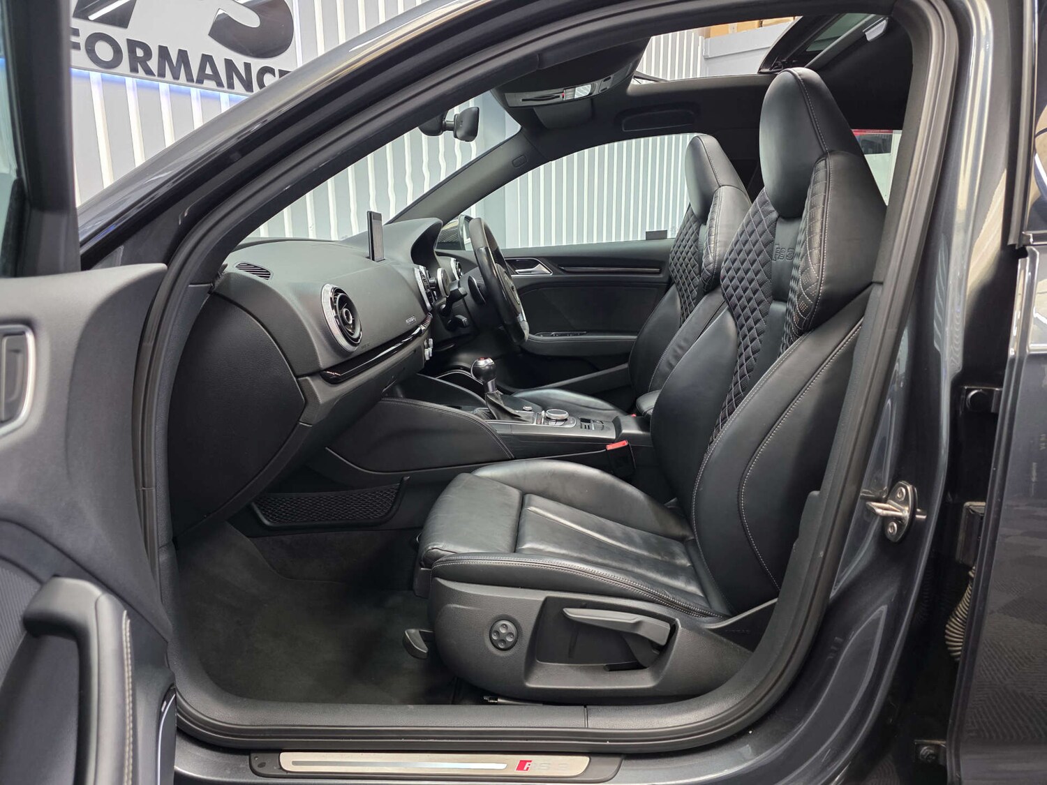 Used Audi RS3 2015 for sale - 77905906: Photo 36