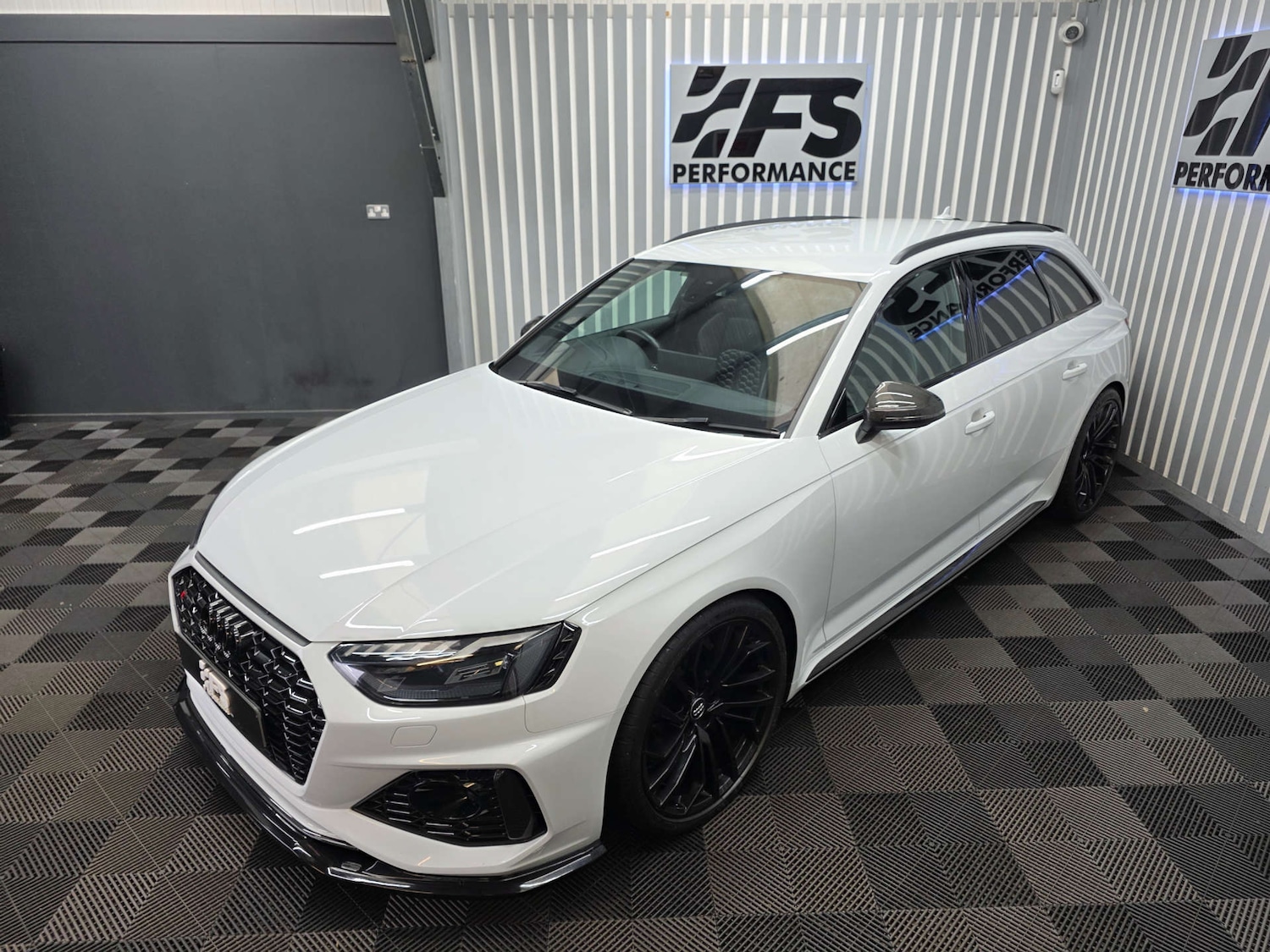 Used Audi RS4 2020 for sale - 76536198: Photo 16