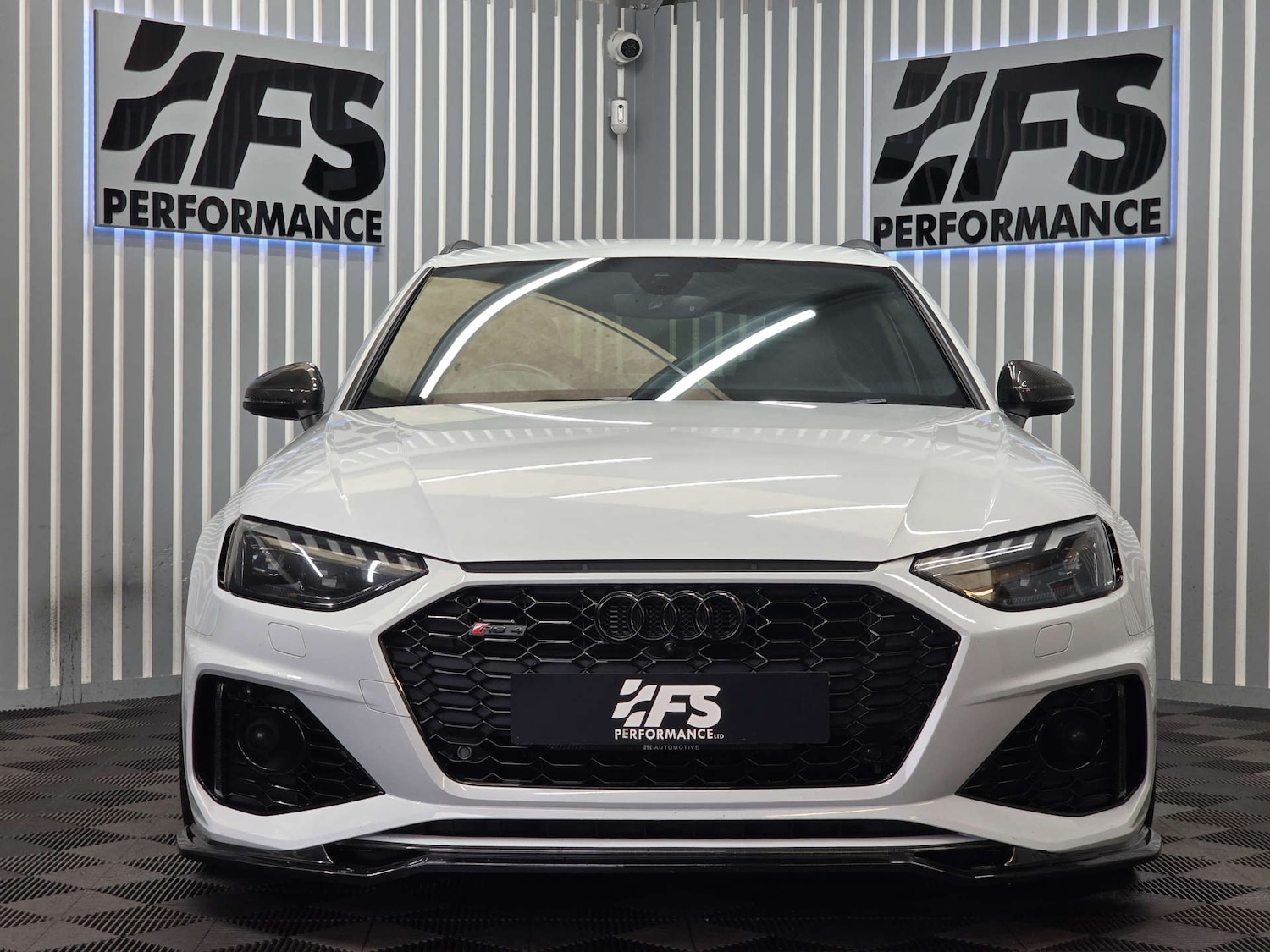 Used Audi RS4 2020 for sale - 76536198: Photo 2