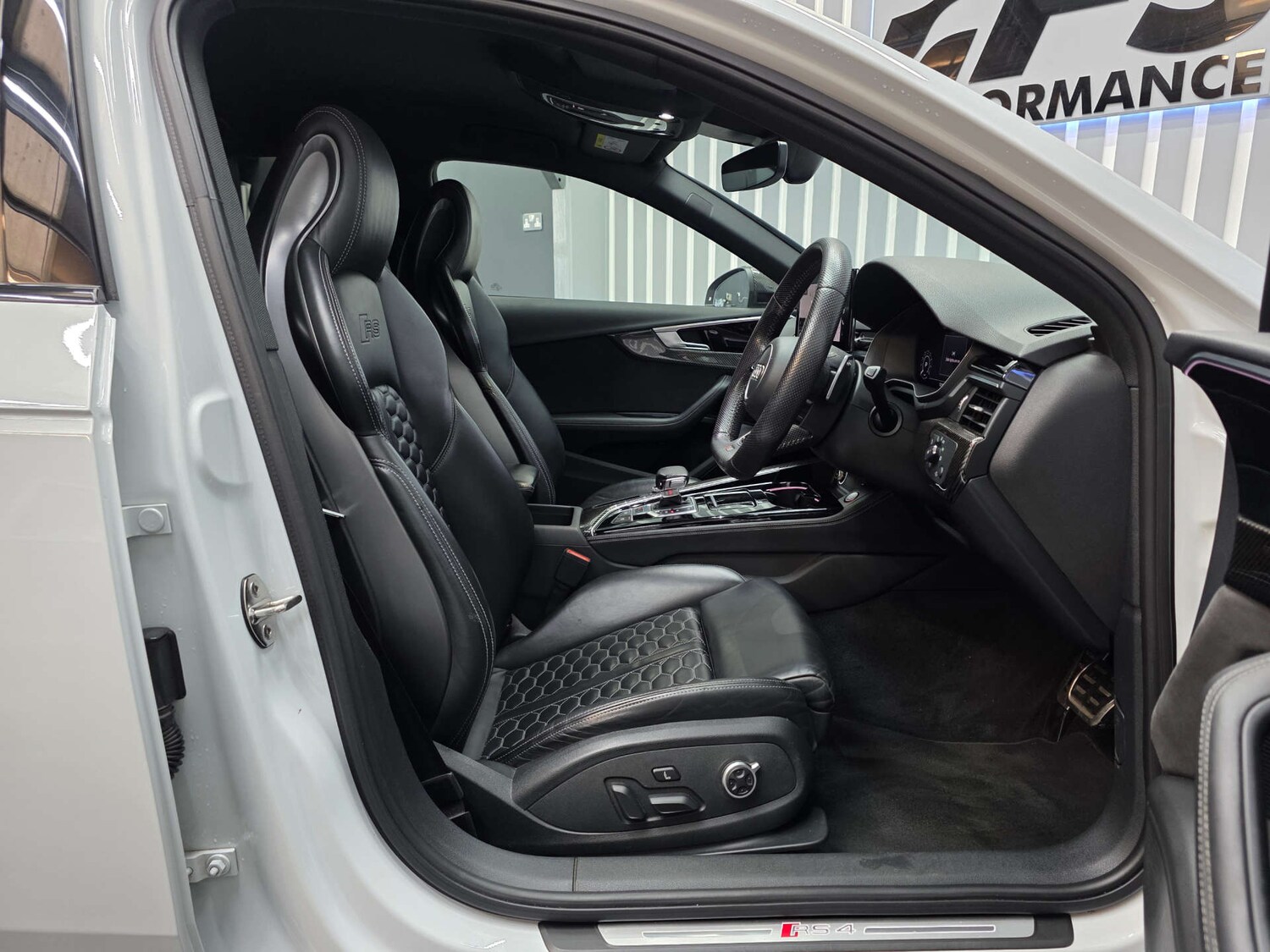 Used Audi RS4 2020 for sale - 76536198: Photo 52