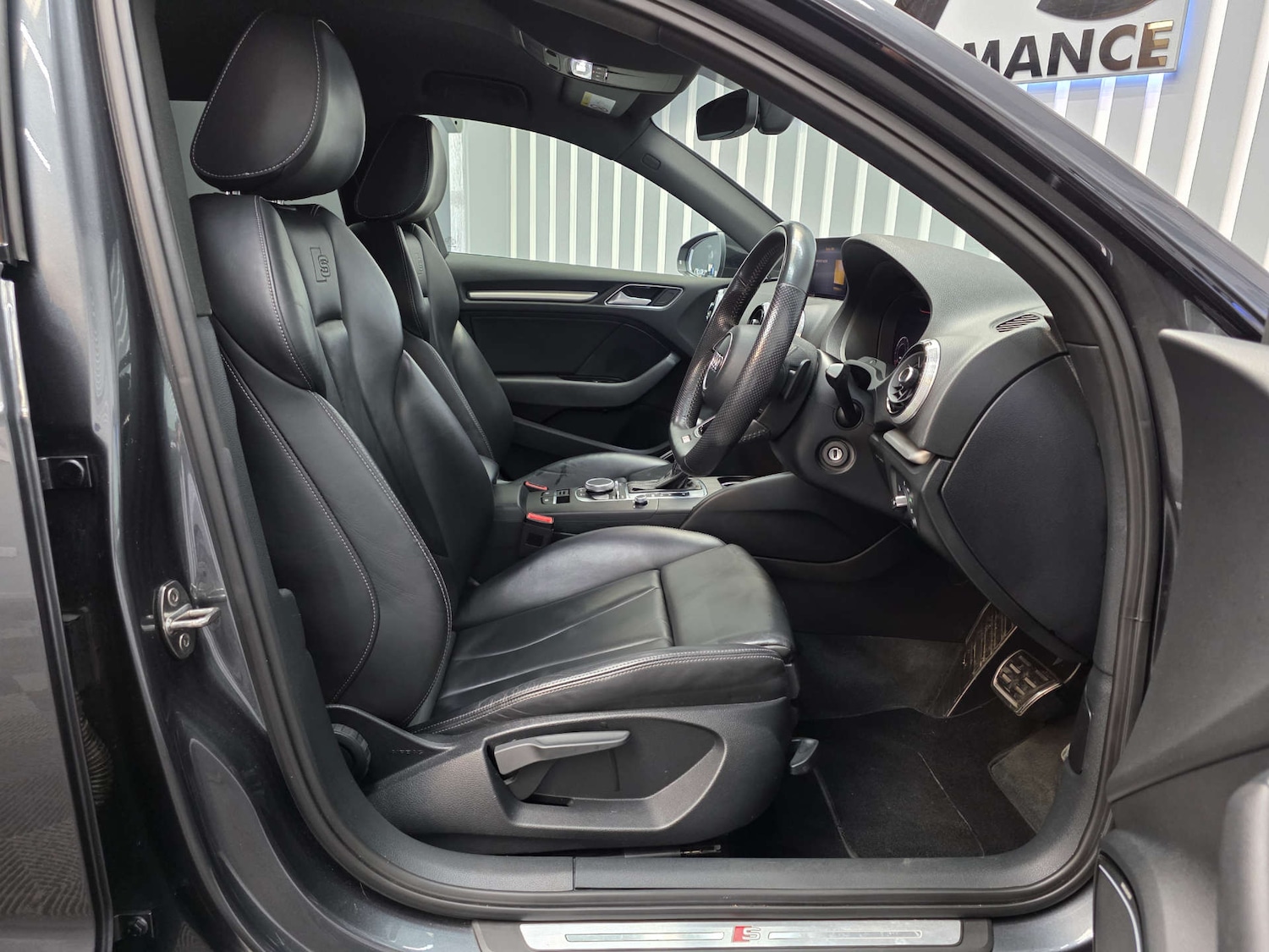 Used Audi A3 2017 for sale - 76601733: Photo 38