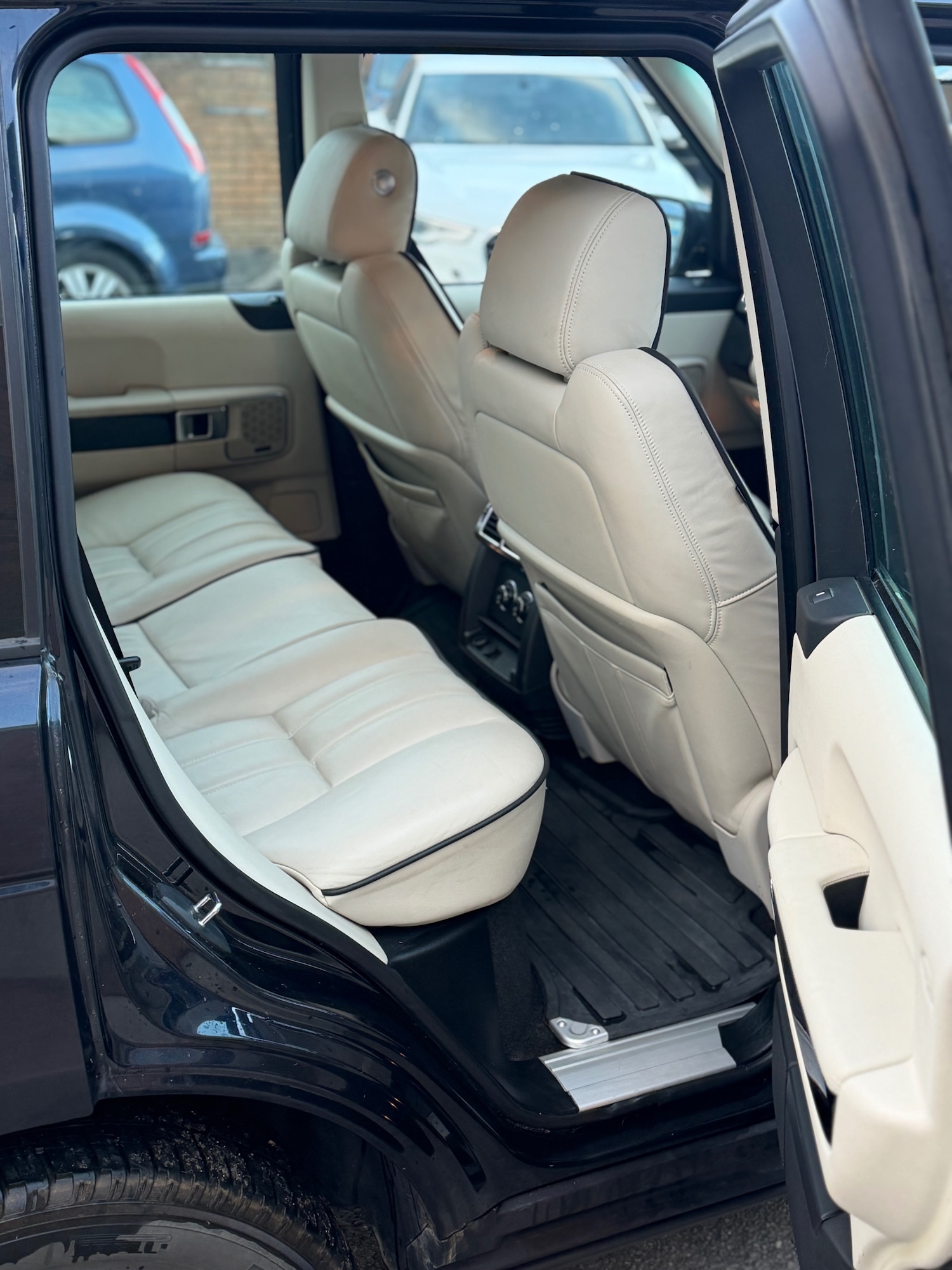 Used Land Rover Range Rover 2010 for sale - 78031108: Photo 6