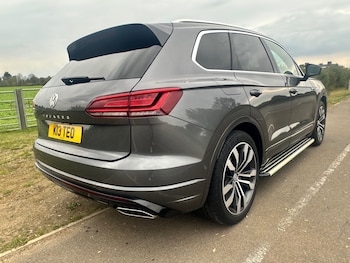 Used Volkswagen Touareg 2018 for sale - 76504746: Photo