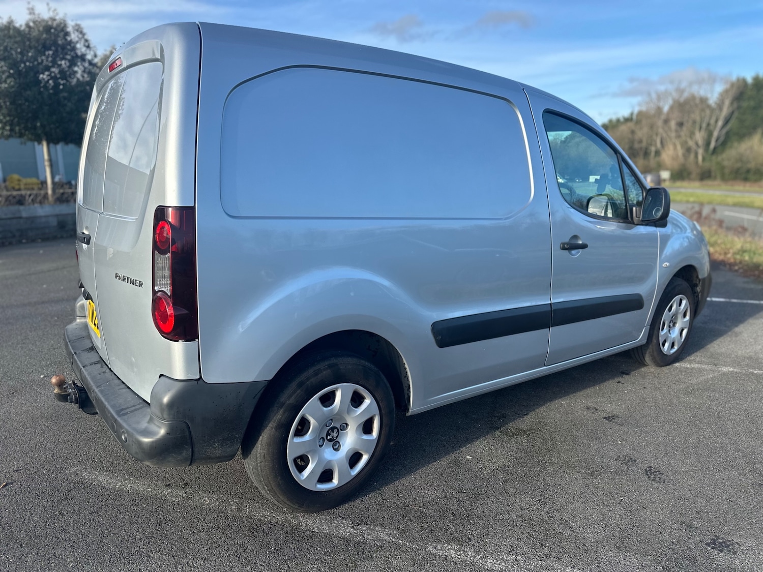 Used Peugeot Partner 2017 for sale - 77921704: Photo 2