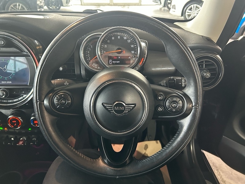 Used MINI Hatch 2018 for sale - 77218136: Photo 10