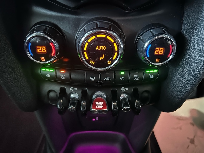 Used MINI Hatch 2018 for sale - 77218136: Photo 12