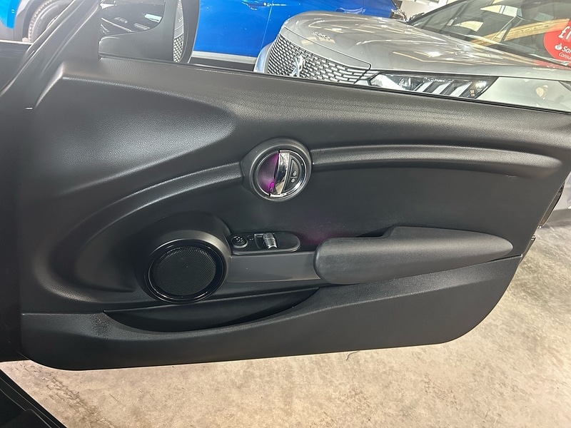 Used MINI Hatch 2018 for sale - 77218136: Photo 18