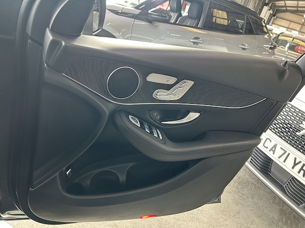 Used Mercedes-Benz GLC 2019 for sale - 76224107: Photo 21