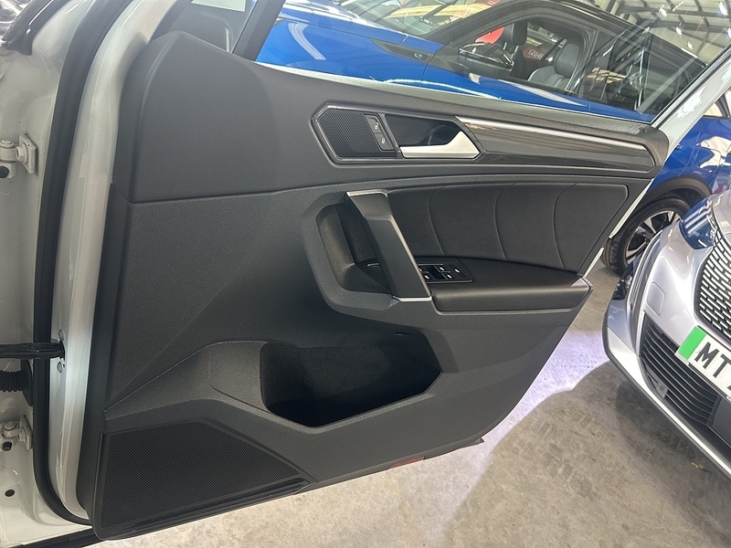 Used Volkswagen Tiguan 2017 for sale - 76386773: Photo 19