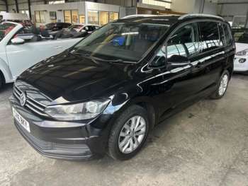 Used Volkswagen Touran 2016 for sale - 74942880: Photo