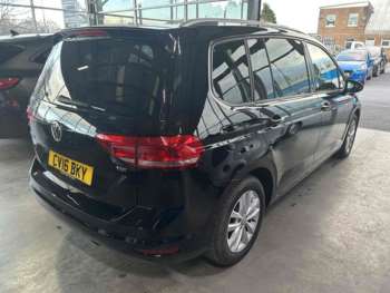 Used Volkswagen Touran 2016 for sale - 74942880: Photo