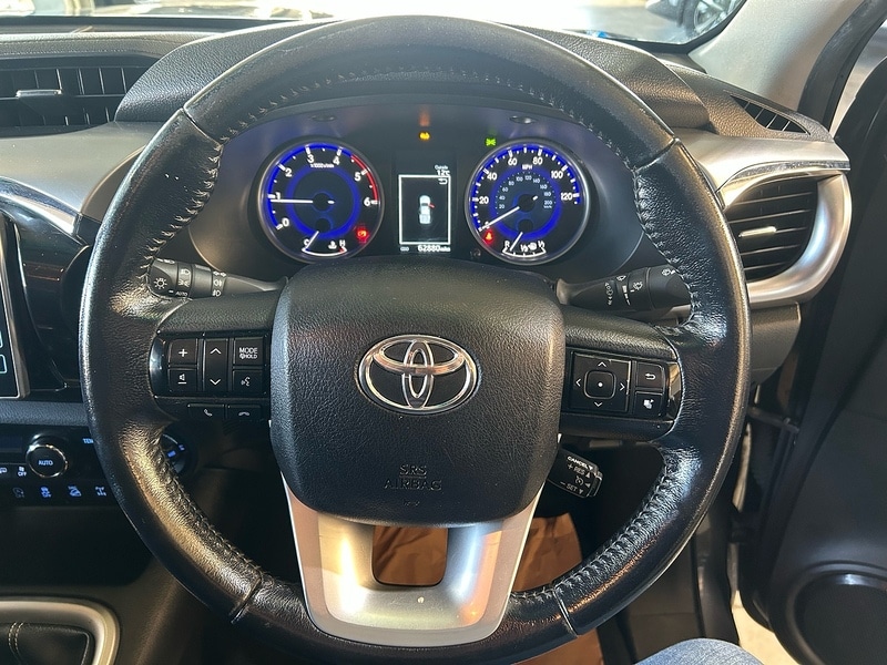 Used Toyota Hilux 2018 for sale - 76628525: Photo 11