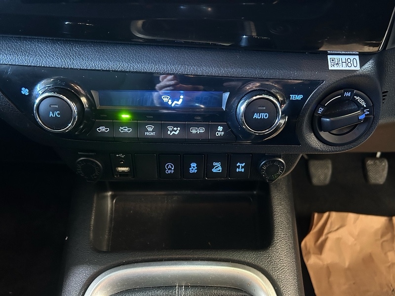 Used Toyota Hilux 2018 for sale - 76628525: Photo 13