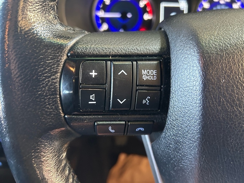 Used Toyota Hilux 2018 for sale - 76628525: Photo 17