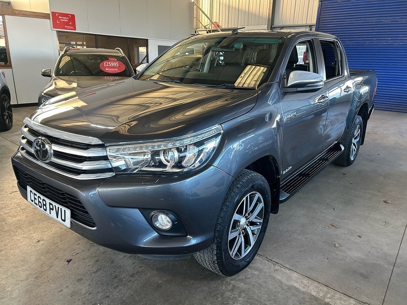 Used Toyota Hilux 2018 for sale - 76628525: Photo 2