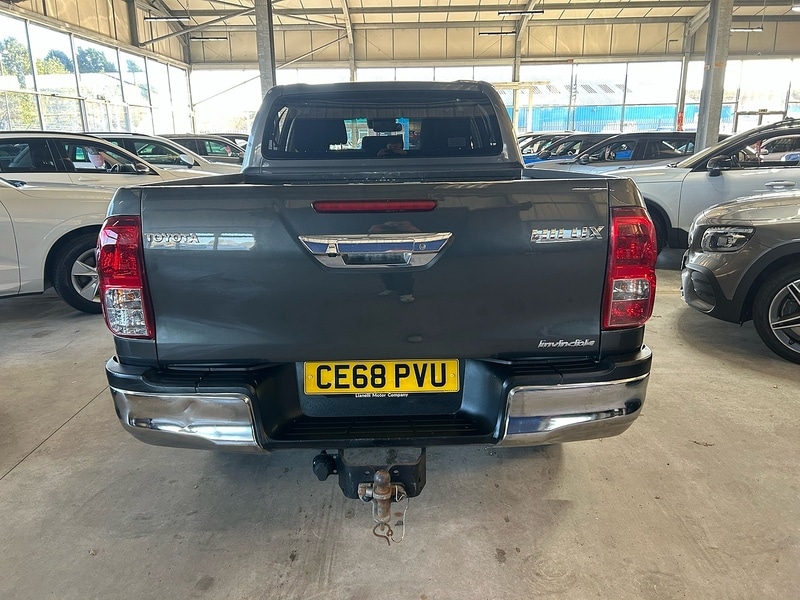 Used Toyota Hilux 2018 for sale - 76628525: Photo 6