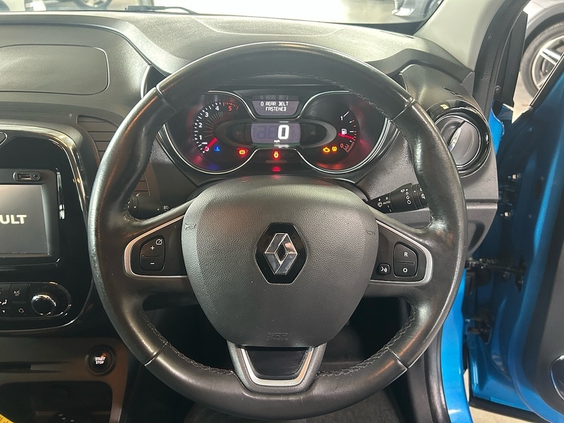 Used Renault Captur for sale - 77218140: Photo 11
