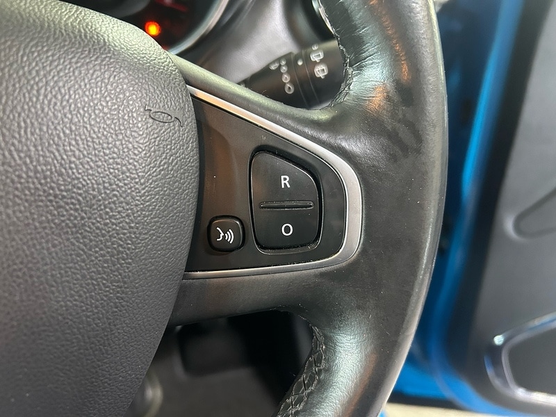 Used Renault Captur for sale - 77218140: Photo 19