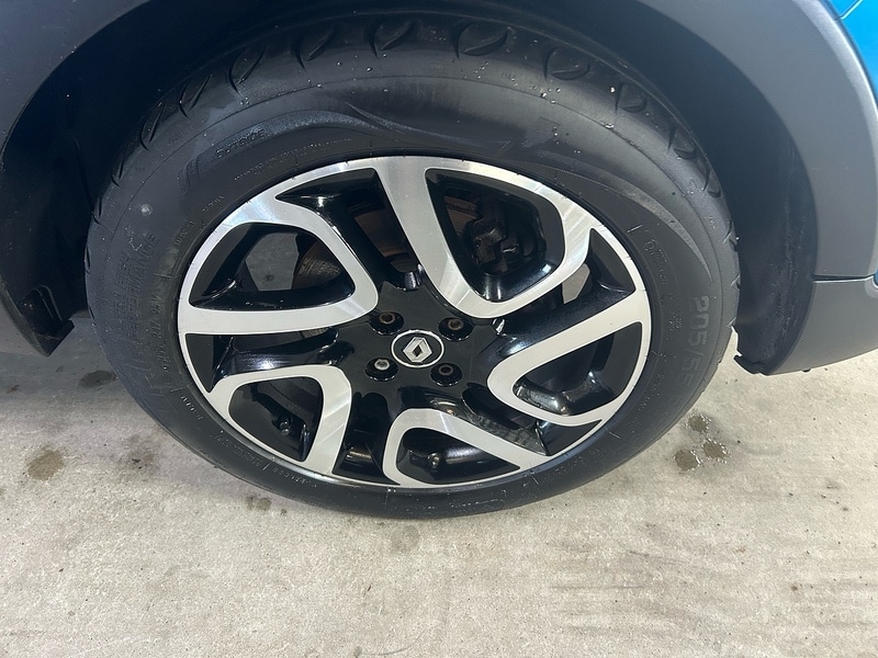 Used Renault Captur for sale - 77218140: Photo 22