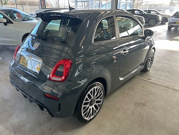 Used Abarth 595 2018 for sale - 77218132: Photo