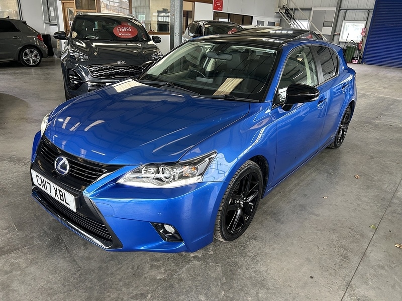 Used Lexus CT 2017 for sale - 76256894: Photo 2
