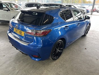 Used Lexus CT 2017 for sale - 76256894: Photo 4