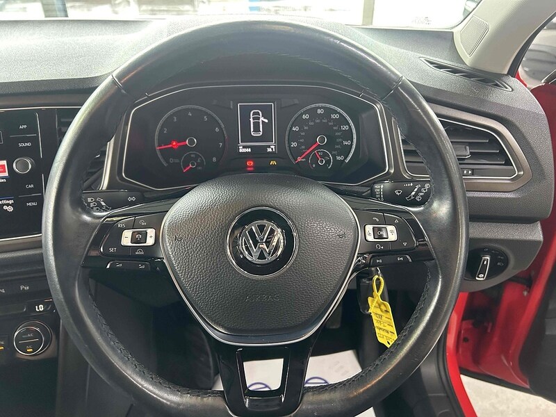 Used Volkswagen T-Roc 2018 for sale - 75897365: Photo 10