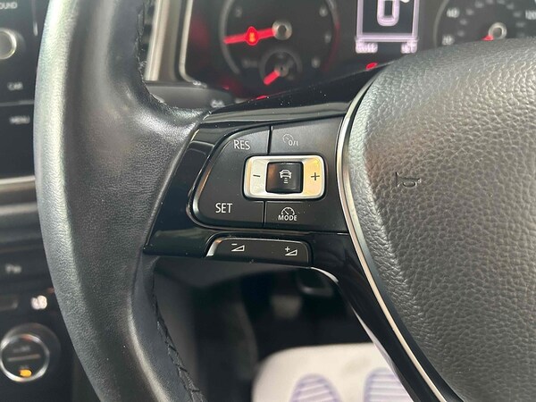 Used Volkswagen T-Roc 2018 for sale - 75897365: Photo 14