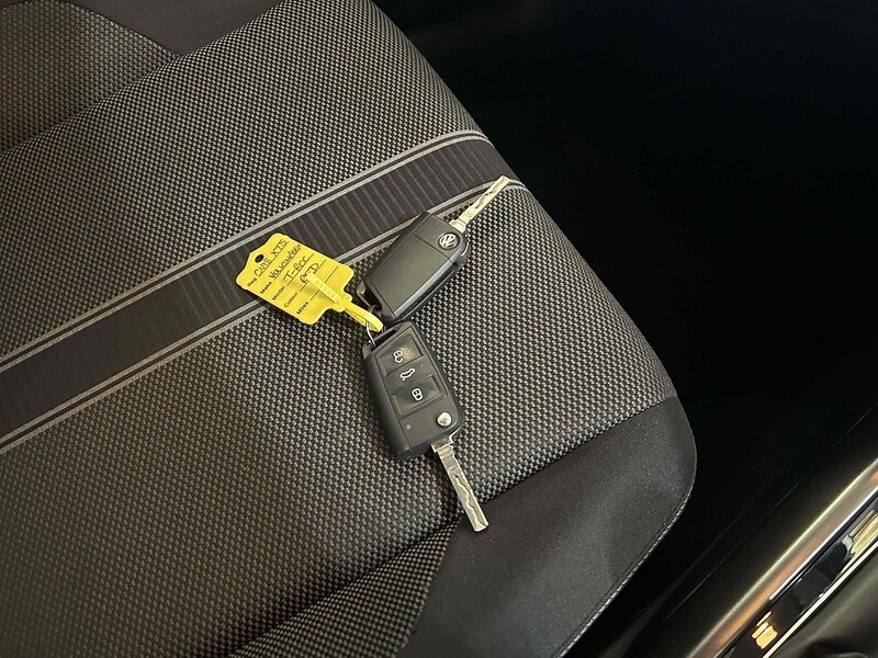 Used Volkswagen T-Roc 2018 for sale - 75897365: Photo 19