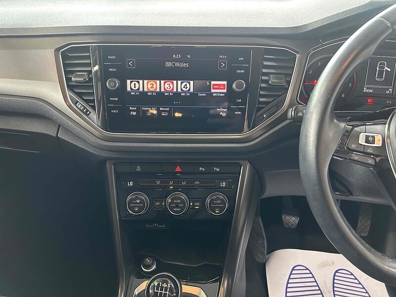 Used Volkswagen T-Roc 2018 for sale - 75897365: Photo 9