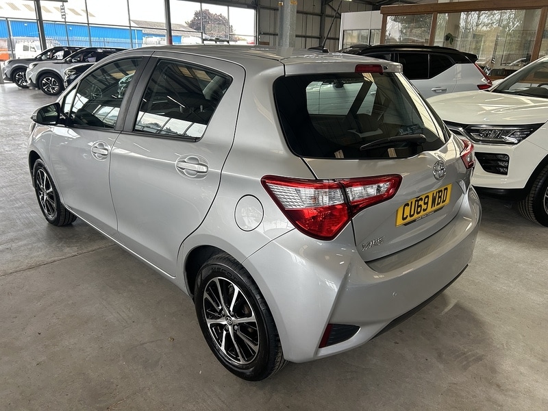 Used Toyota Yaris 2019 for sale - 76185818: Photo 5