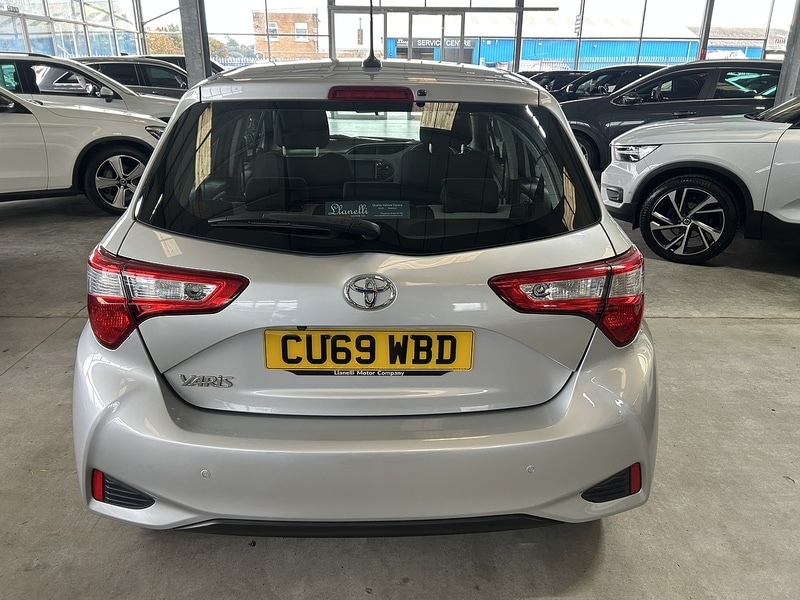 Used Toyota Yaris 2019 for sale - 76185818: Photo 6