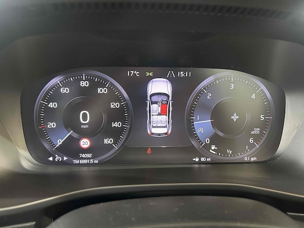 Used Volvo XC40 2018 for sale - 75897509: Photo 14