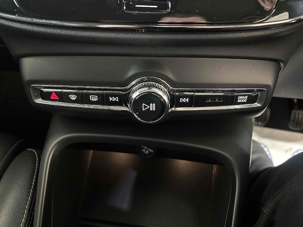 Used Volvo XC40 2018 for sale - 75897509: Photo 19