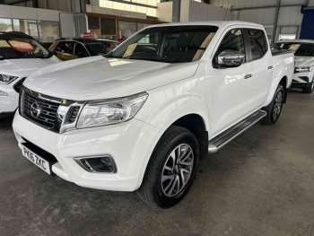 Used Nissan Navara 2016 for sale - 74985595: Photo