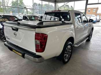 Used Nissan Navara 2016 for sale - 74985595: Photo