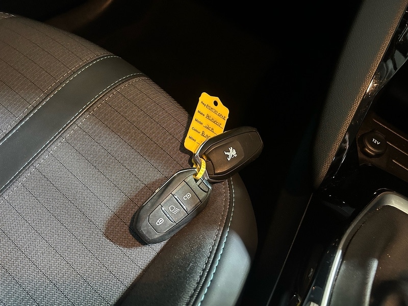 Used Peugeot 208 2020 for sale - 76655516: Photo 16